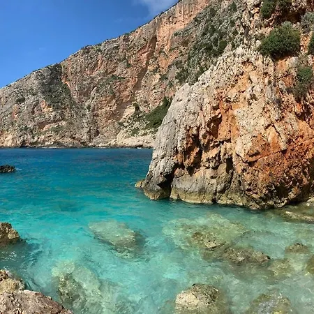 One And Only At Navagio * Volímai